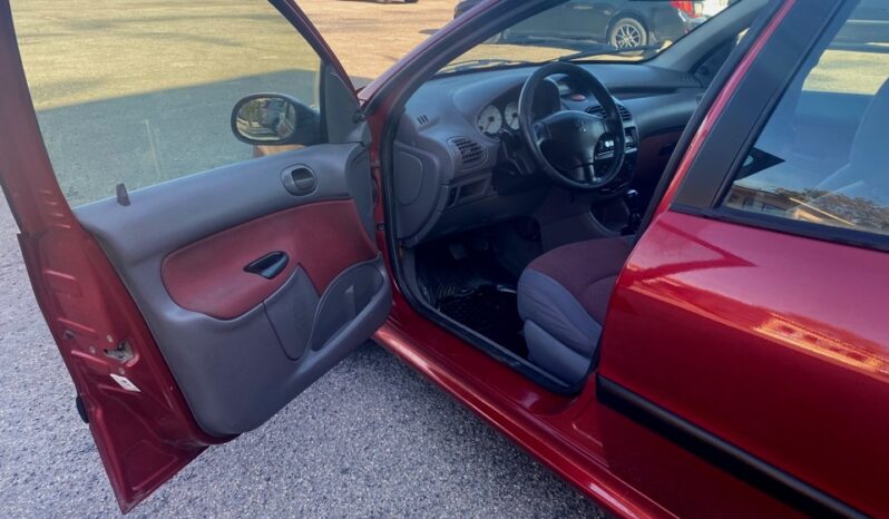 Peugeot 206 полное